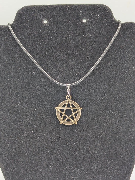 PENTAGRAM 2 NECKLACE