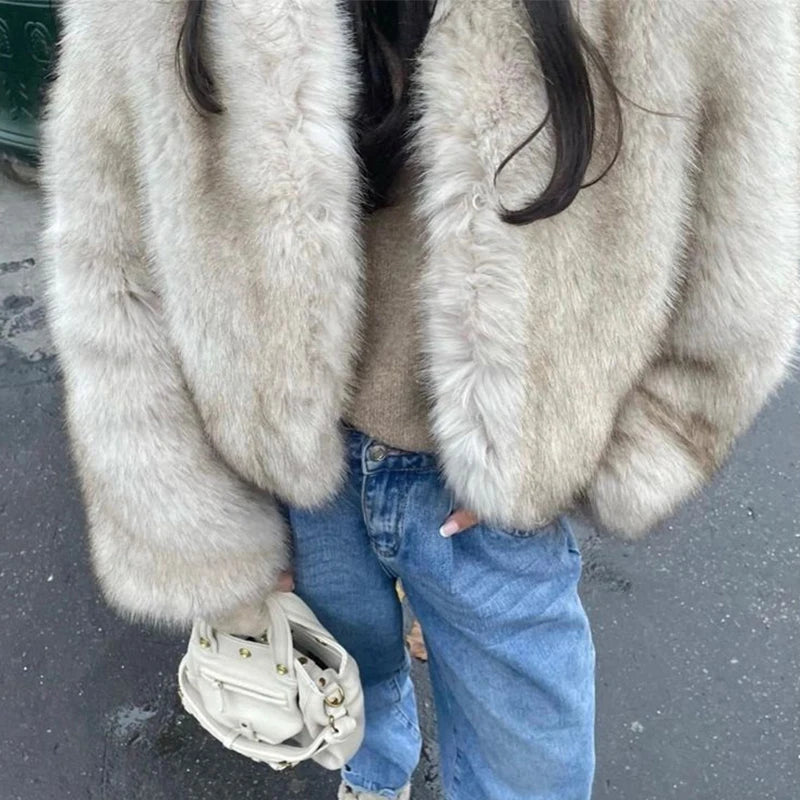 Iconic Street Fashion  Cropped Faux Fur Coat Women Winter Fluffy Short Fur Jacket